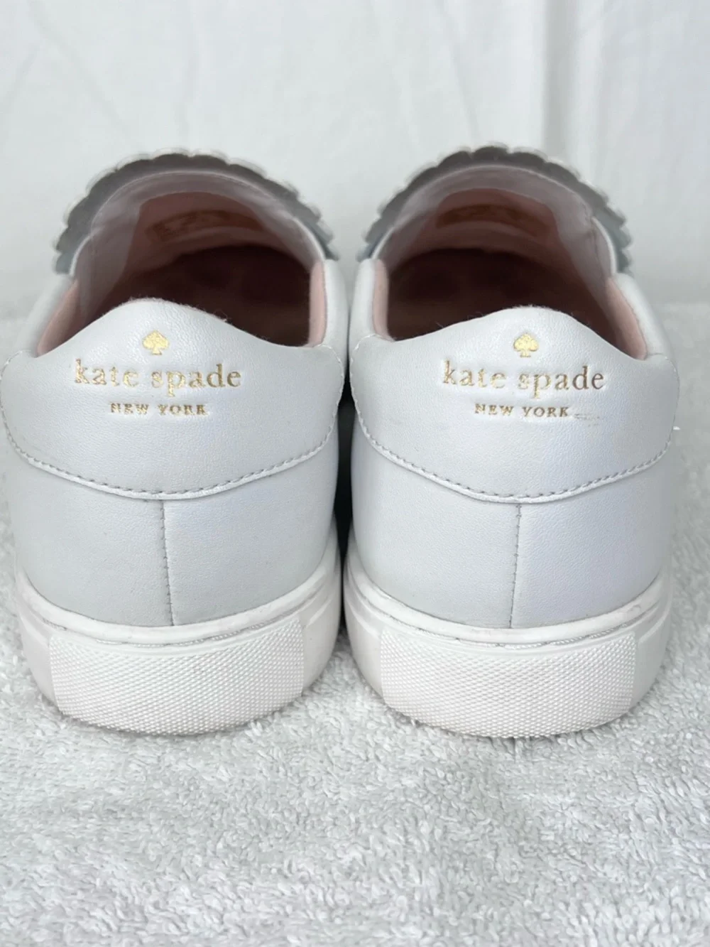 Kate Spade Aleta Scallop Leather Slip On Sneakers White 8.5 Casual Preppy